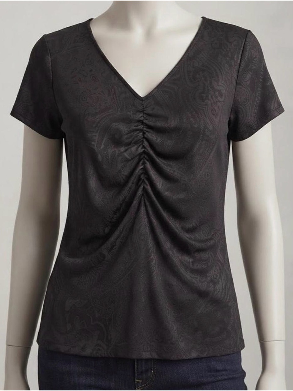 Jones New York Black Paisley-Texture V-Neck Ruched Front Tee